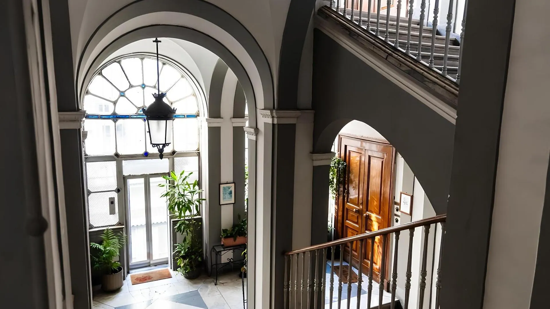White Room \'Historic Centre\' location